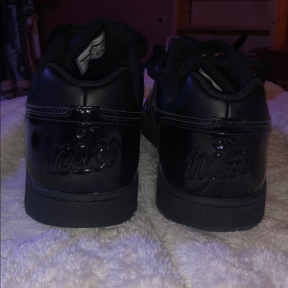 Black Air Force 1’s